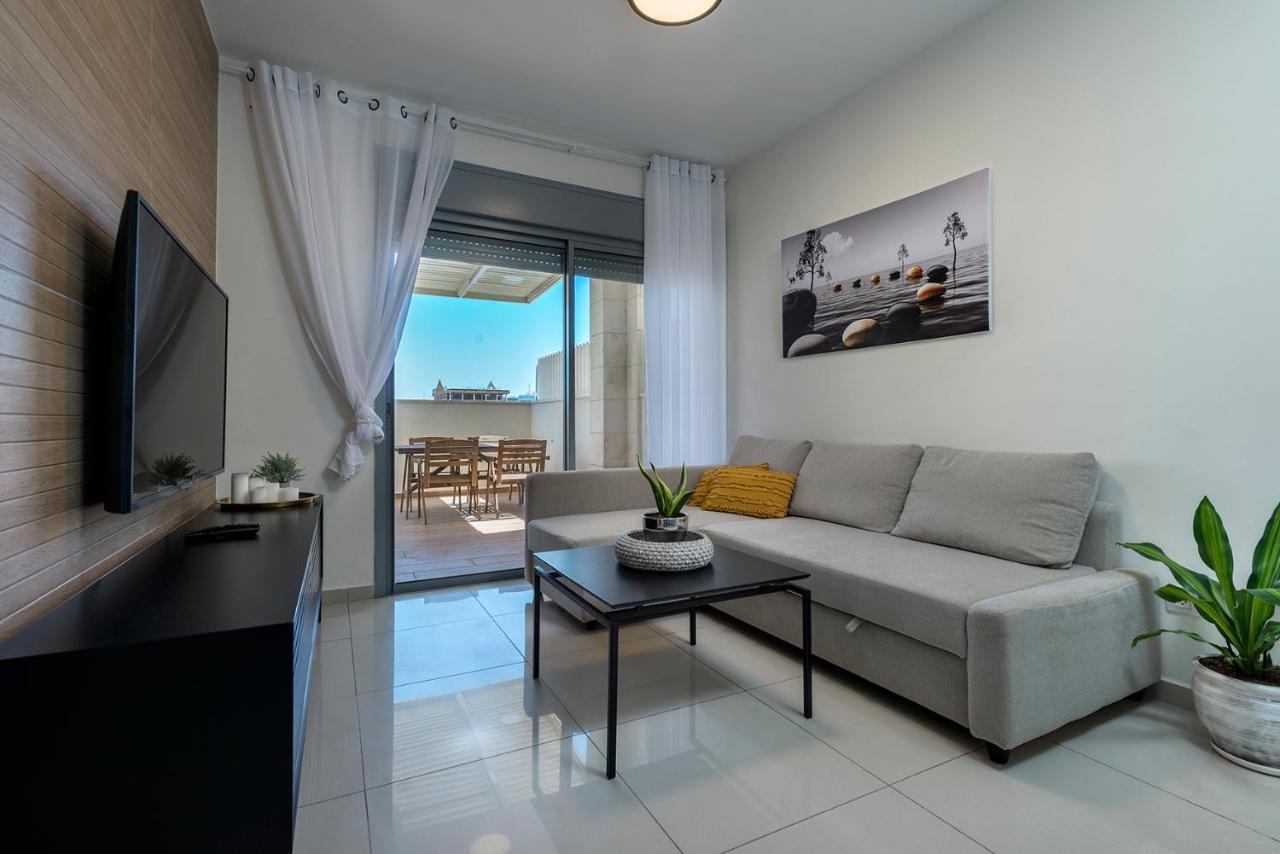 Melony Apartments Yam Suf Street Eilat Buitenkant foto