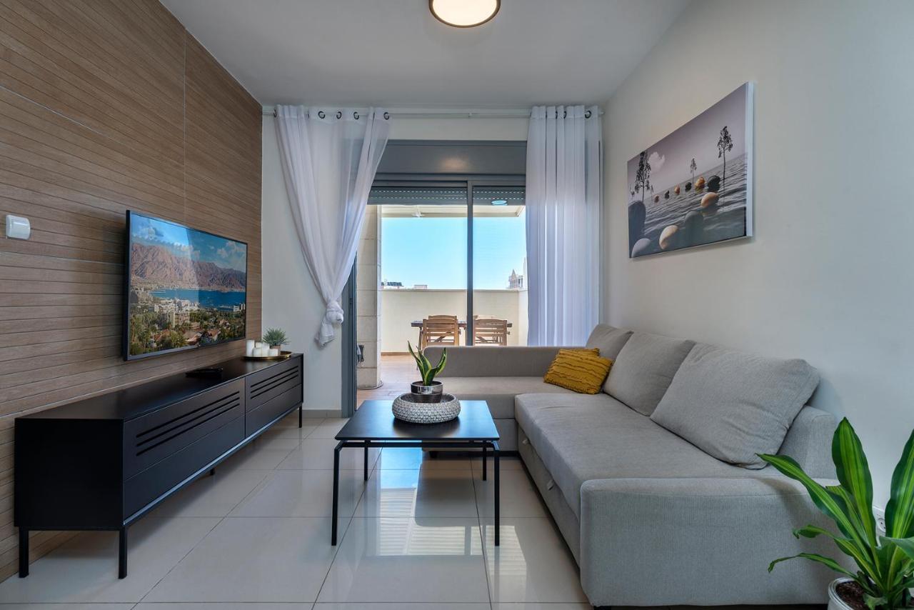 Melony Apartments Yam Suf Street Eilat Buitenkant foto