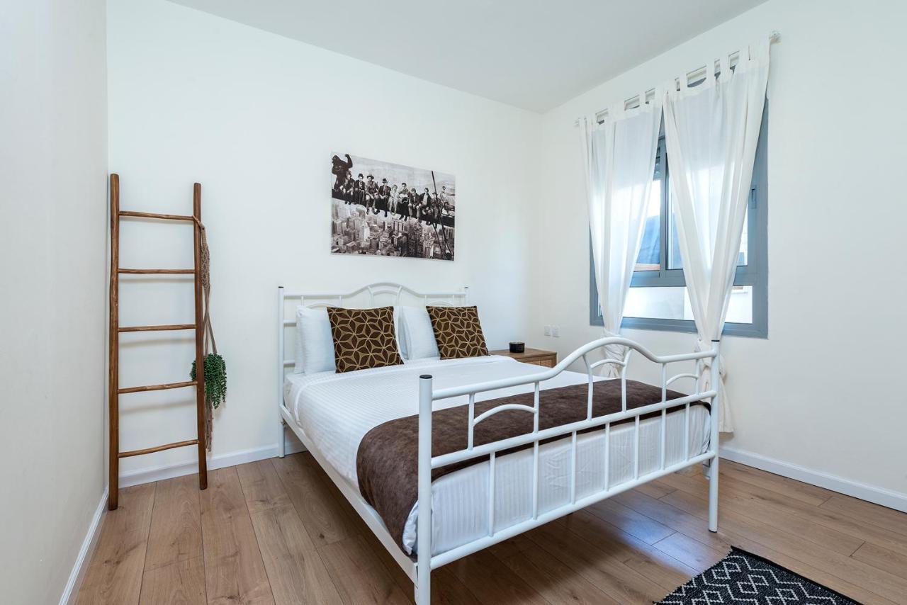 Melony Apartments Yam Suf Street Eilat Buitenkant foto